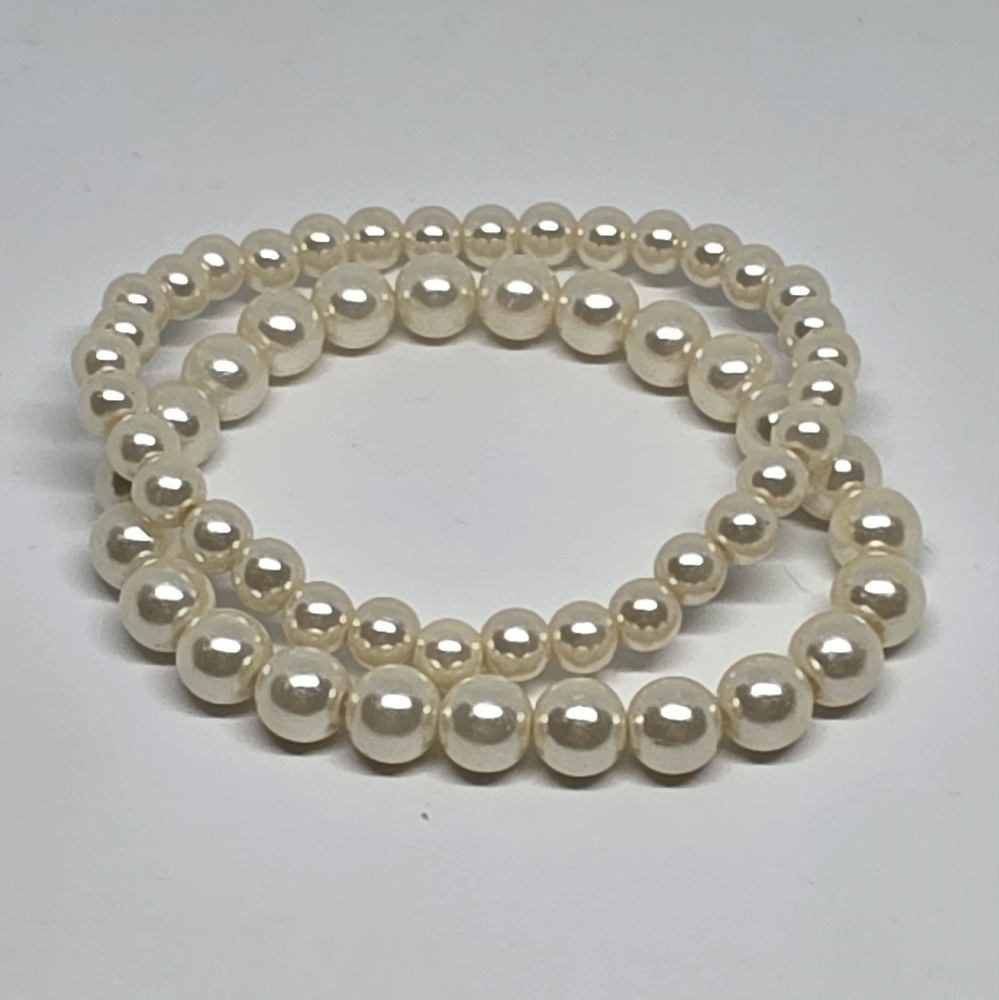 Elegant Cream Pearl Bracelet
